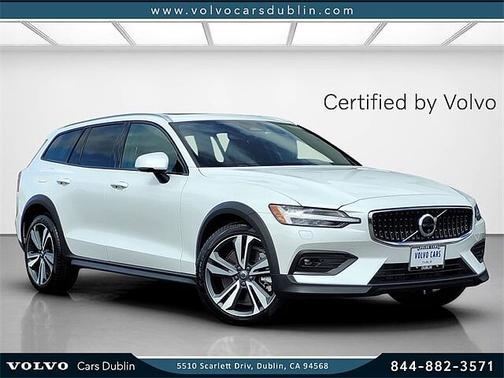 2024 Volvo V60 Cross Country Plus
