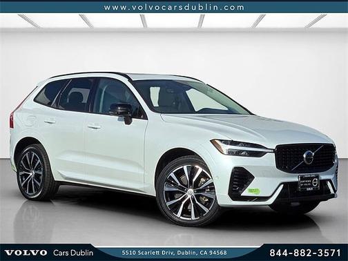 2023 Volvo XC60 Plus
