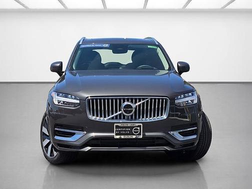 Platinum Grey 2023 Volvo XC90 Ultimate