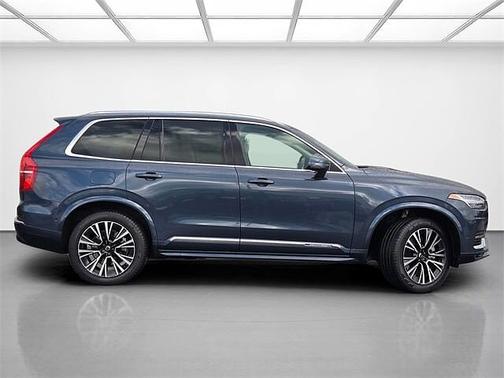 2024 Volvo XC90 Plus