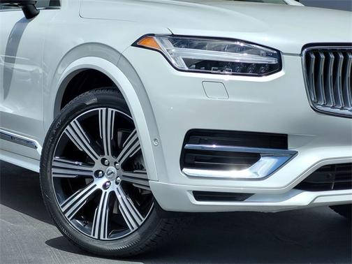 2023 Volvo XC90 Recharge Plug-In Hybrid Ultimate