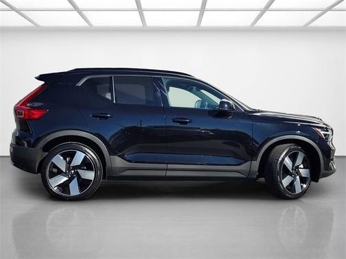 2024 Volvo XC40 Recharge Pure Electric Plus