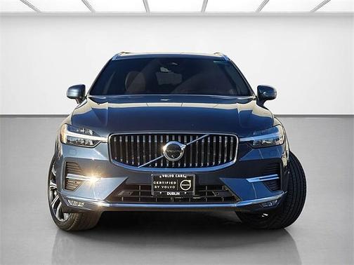 2023 Volvo XC60 B5 Ultimate Bright Theme