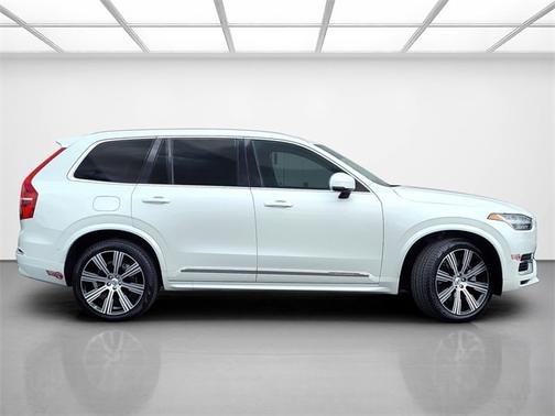 2024 Volvo XC90 Recharge Plug-In Hybrid Ultimate