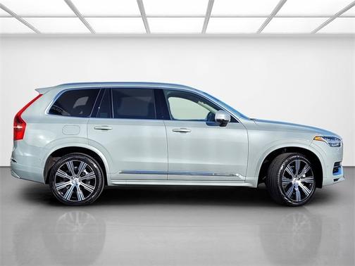 2024 Volvo XC90 Recharge Plug-In Hybrid Ultimate