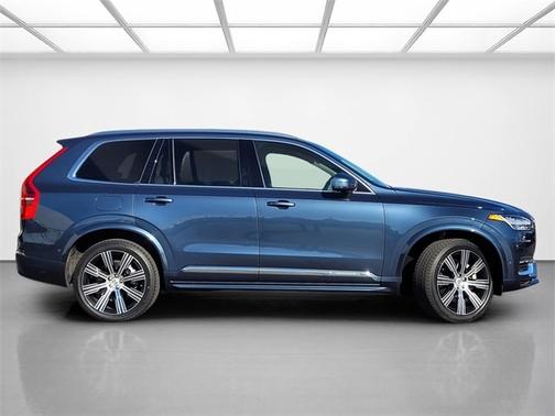 2024 Volvo XC90 Recharge Plug-In Hybrid T8 Plus 6 Passenger