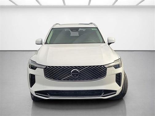 2025 Volvo XC90 Plus