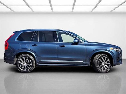 2025 Volvo XC90 Plus