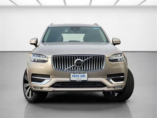 2025 Volvo XC90 B6 Ultra