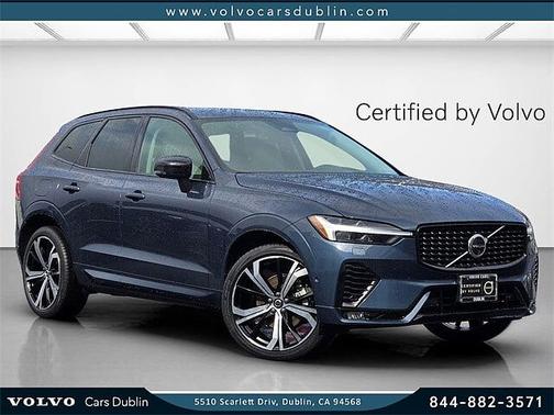 2024 Volvo XC60 B5 Ultimate Dark Theme