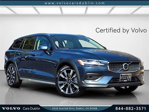 2024 Volvo V60 Cross Country Ultimate