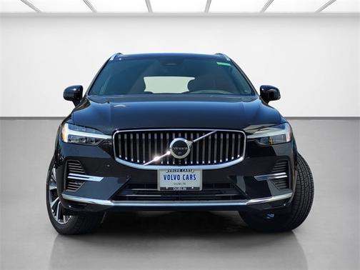 2022 Volvo XC60 Recharge Plug-In Hybrid T8 Inscription Expression