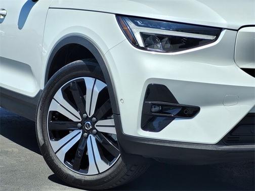 2023 Volvo C40 Recharge Pure Electric Twin Plus