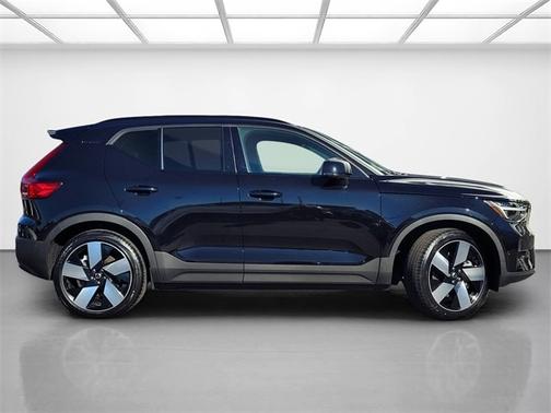 2024 Volvo XC40 Recharge Pure Electric Plus