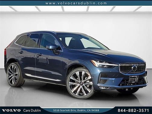 2023 Volvo XC60 B5 Ultimate Bright Theme