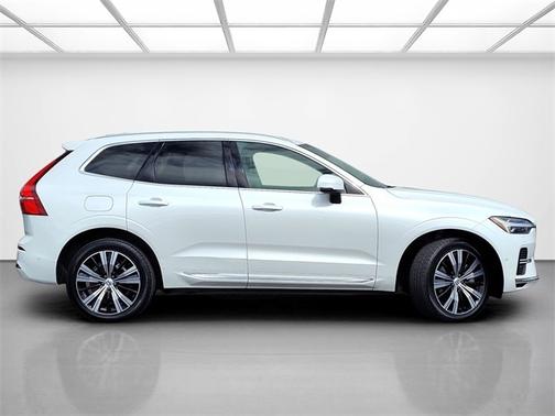 2023 Volvo XC60 Recharge Plug-In Hybrid Ultimate