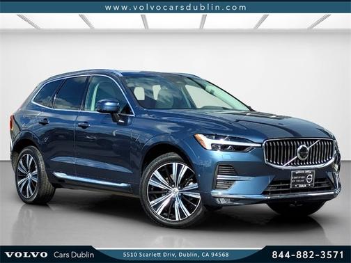 2023 Volvo XC60 B5 Plus Bright Theme
