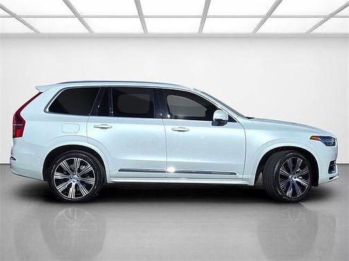 2024 Volvo XC90 Plus