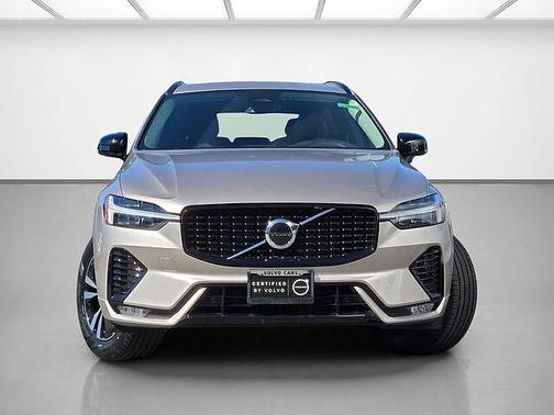 2025 Volvo XC60 Core