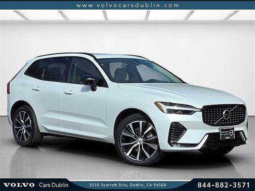 2023 Volvo XC60 Plus