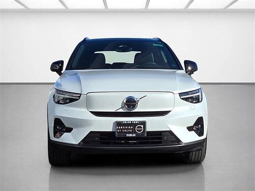 2024 Volvo XC40 Ultimate