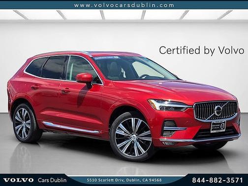 Fusion Red 2023 Volvo XC60 Plus