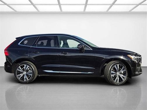 2023 Volvo XC60 Plus