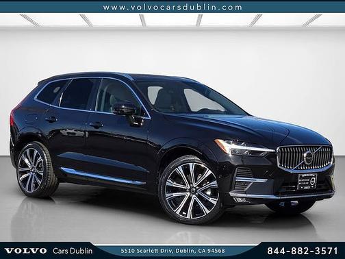 2023 Volvo XC60 B5 Ultimate Bright Theme