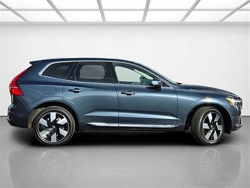 2023 Volvo XC60 Ultimate