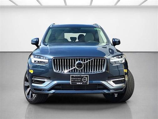 2023 Volvo XC90 Plus