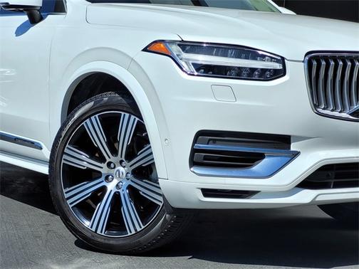 2022 Volvo XC90 Recharge Plug-In Hybrid T8 Inscription 6 Passenger