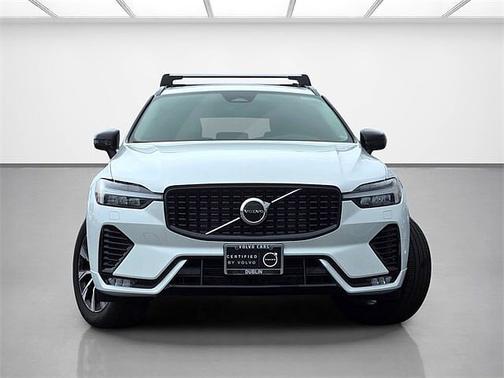 2025 Volvo XC60 Core