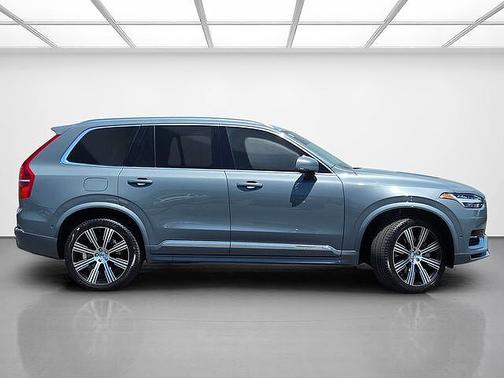 Thunder Grey 2023 Volvo XC90 Plus