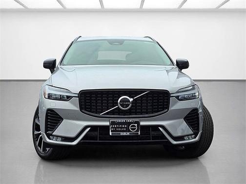 2025 Volvo XC60 Plus