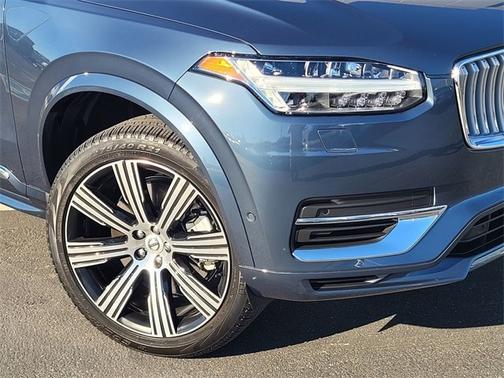 2024 Volvo XC90 Recharge Plug-In Hybrid T8 Plus 6 Passenger