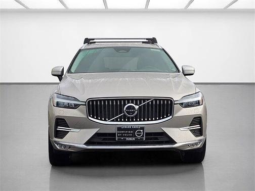 2023 Volvo XC60 Plus