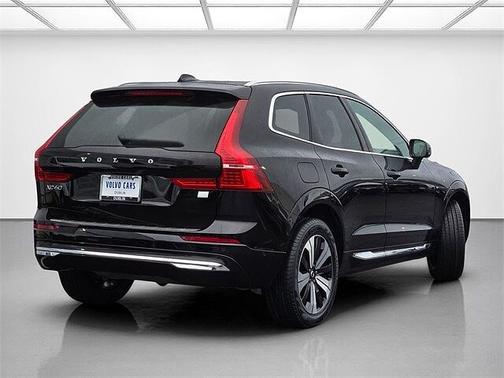 2023 Volvo XC60 Plus