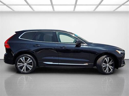 2023 Volvo XC60 Plus