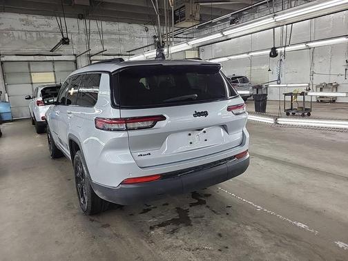 2024 Jeep Grand Cherokee L Laredo
