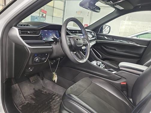 2024 Jeep Grand Cherokee 4xe Trailhawk