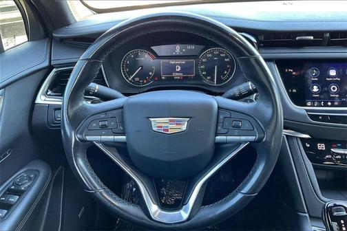 2023 Cadillac XT6 Luxury FWD