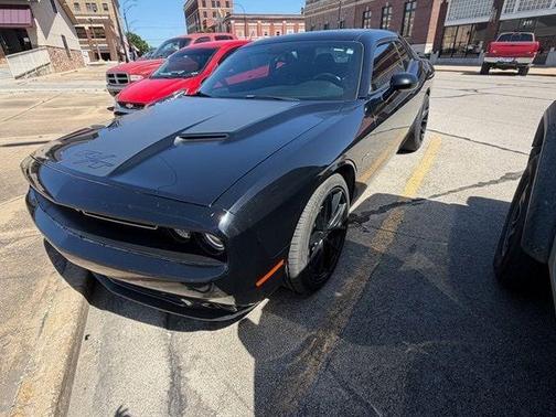 Pitch Black Clearcoat 2015 Dodge Challenger R/T