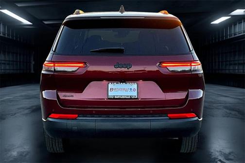 2025 Jeep Grand Cherokee L Laredo