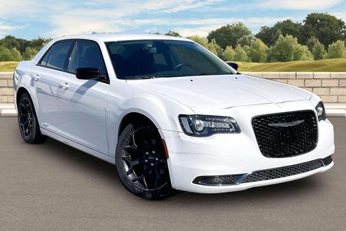 2019 Chrysler 300 Touring