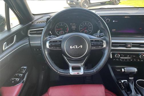 2022 Kia K5 GT-Line
