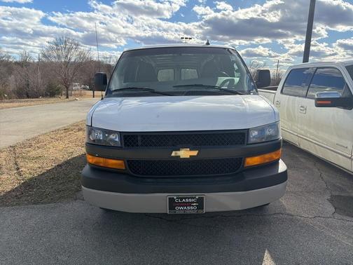 2022 Chevrolet Express 2500 Work Van