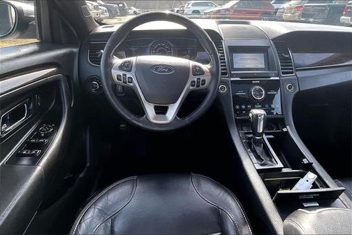 2018 Ford Taurus Limited