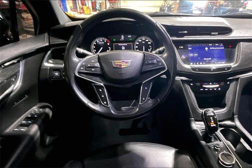 2020 Cadillac XT5 Premium Luxury