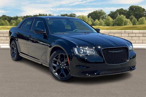 2023 Chrysler 300 Touring