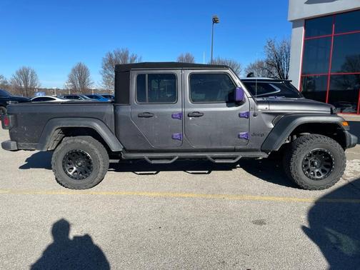 2020 Jeep Gladiator Sport